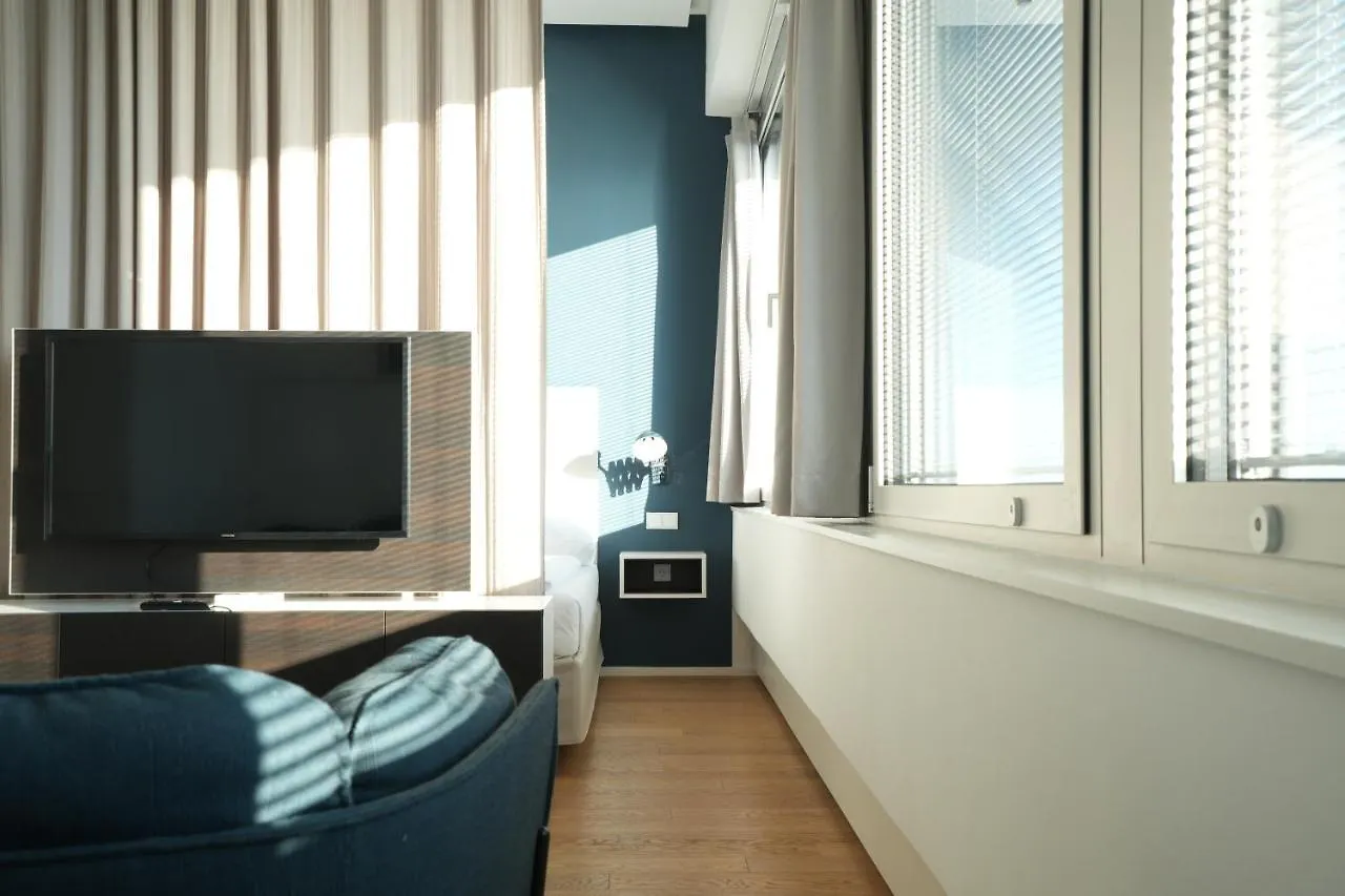 וינה Exclusive 1-Bedroom Apartment